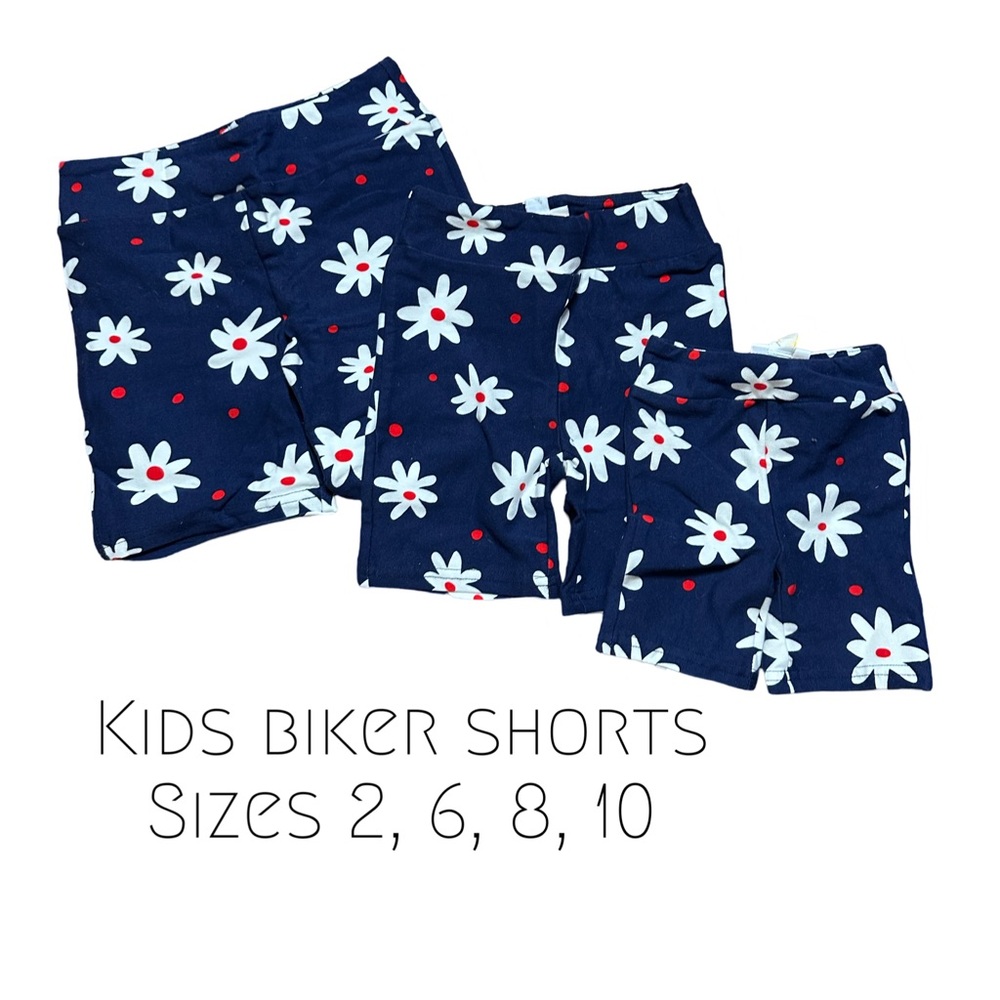 Kids biker shorts with daisy print